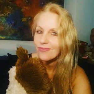 Meet your Posher, Amy beth